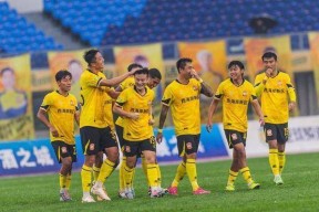 九游体育官网-今夜中超焦点战，广东宏远造点机会，气氛紧张，细节决定成败的简单介绍